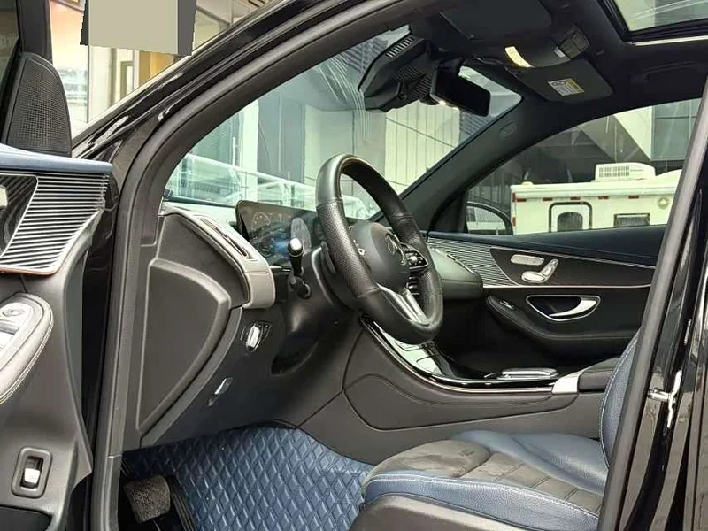 Mercedes-Benz EQC — фото 2
