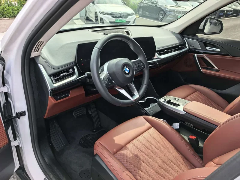 BMW X1 — фото 13