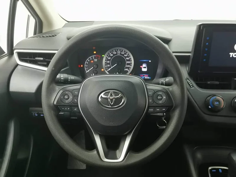 Toyota Corolla — фото 11