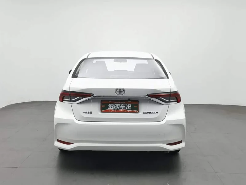 Toyota Corolla — фото 4