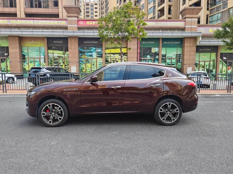 Maserati Levante — фото 7