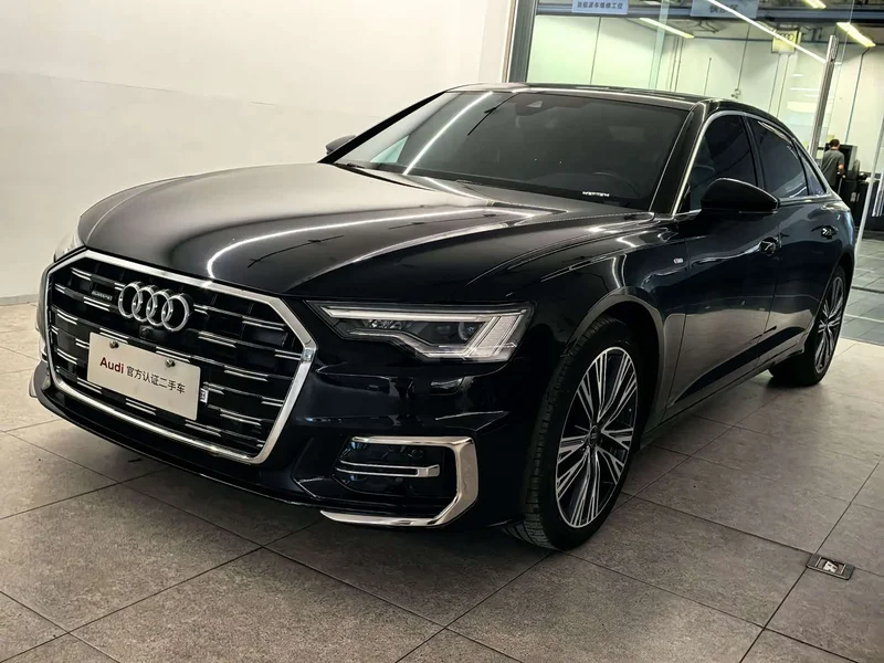 Audi A6L — фото 1