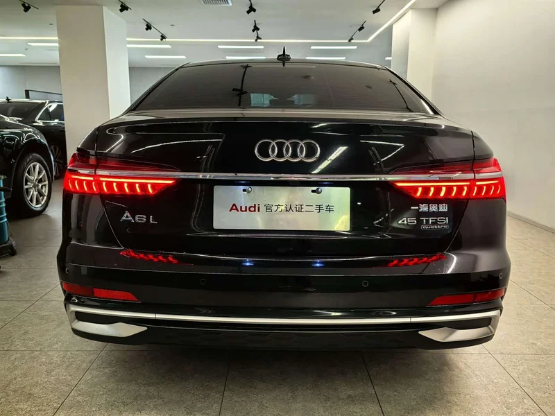 Audi A6L — фото 6