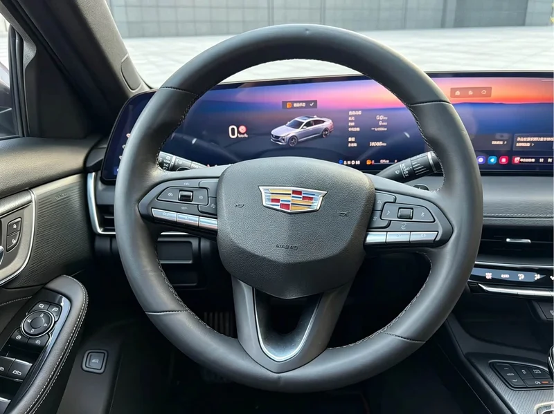 Cadillac CT5 — фото 6
