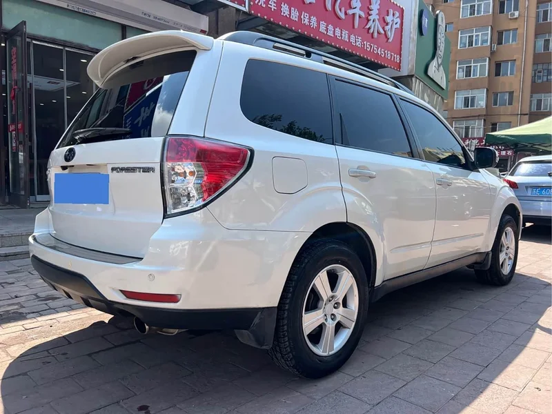 Subaru Forester — фото 4