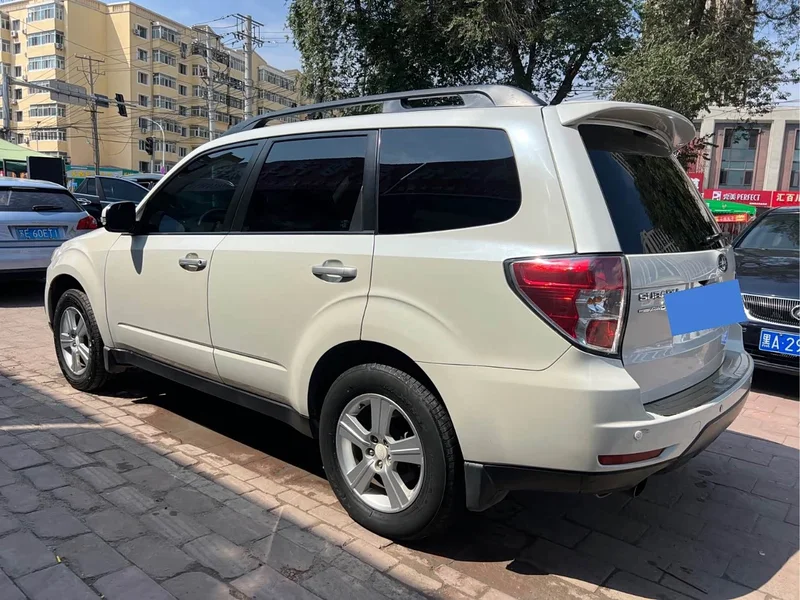 Subaru Forester — фото 5
