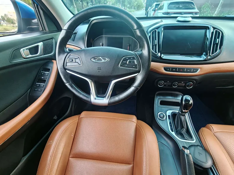 Chery Tiggo 7 — фото 12