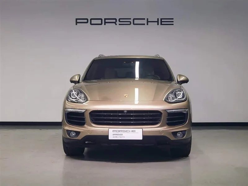 Porsche Cayenne — фото 2