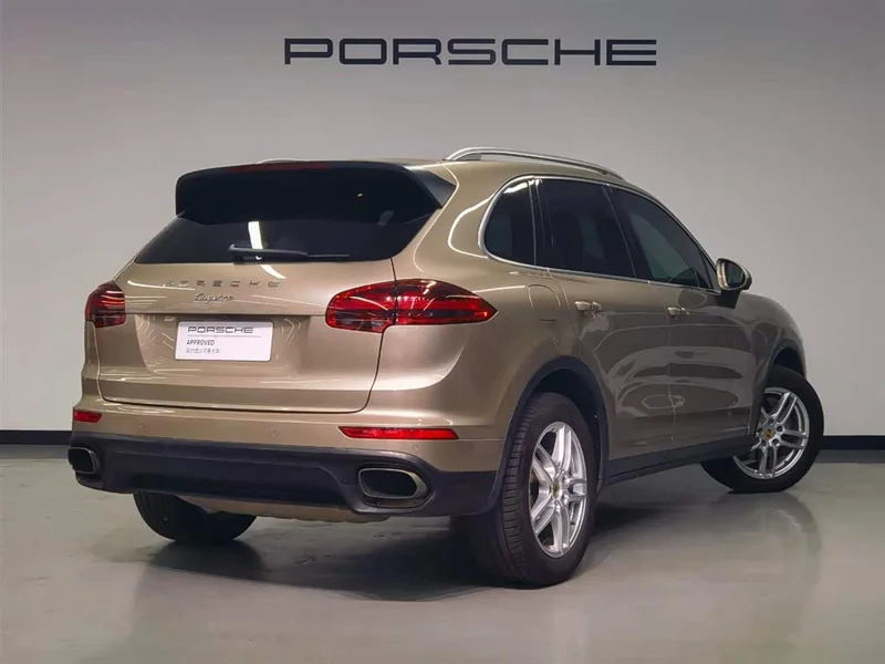 Porsche Cayenne — фото 5