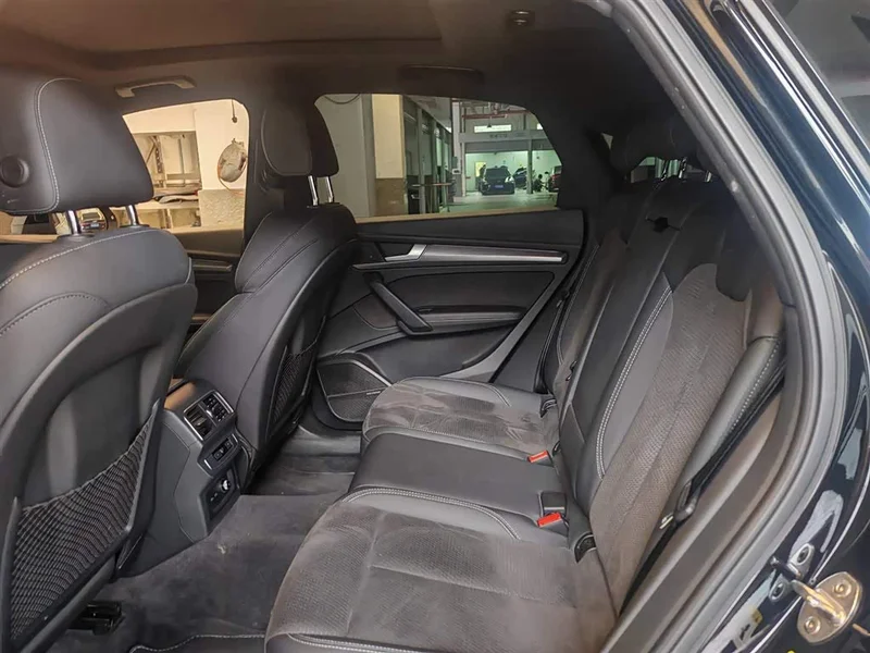 Audi Q5L Sportback — фото 16