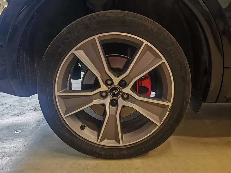 Audi Q5L Sportback — фото 20