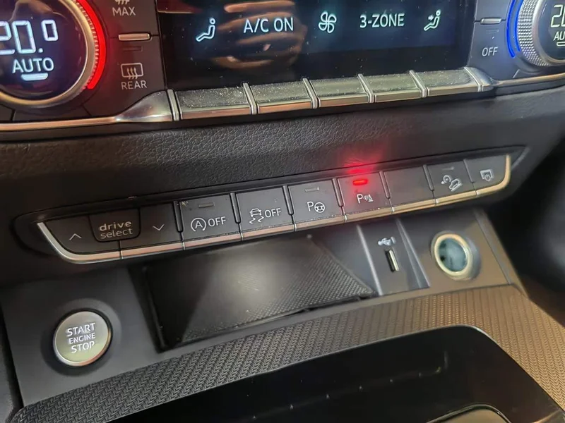 Audi Q5L Sportback — фото 9