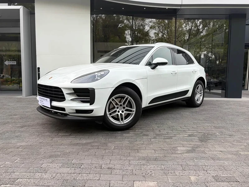 Porsche Macan — фото 1