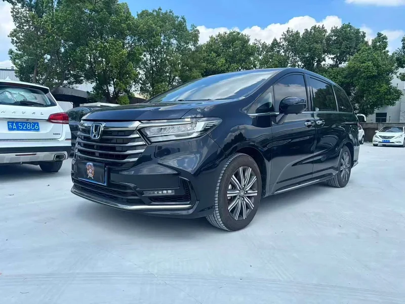 Honda Odyssey — фото 1