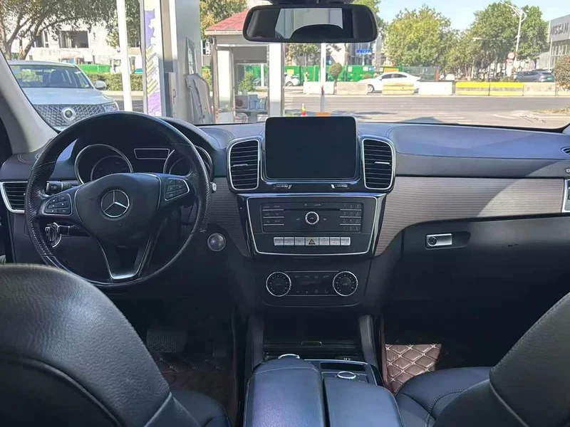 Mercedes-Benz GLE — фото 6