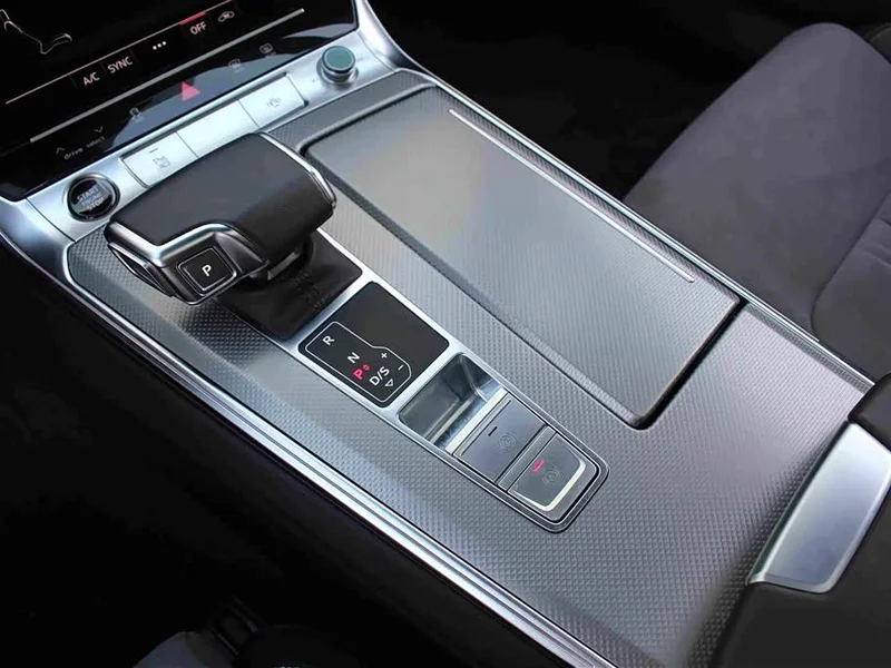 Audi A6L — фото 16