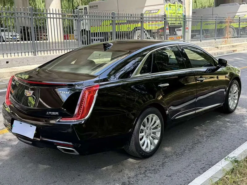 Cadillac XTS — фото 4