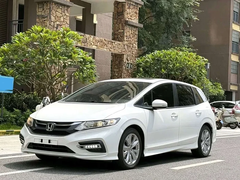 Honda Jade — фото 1