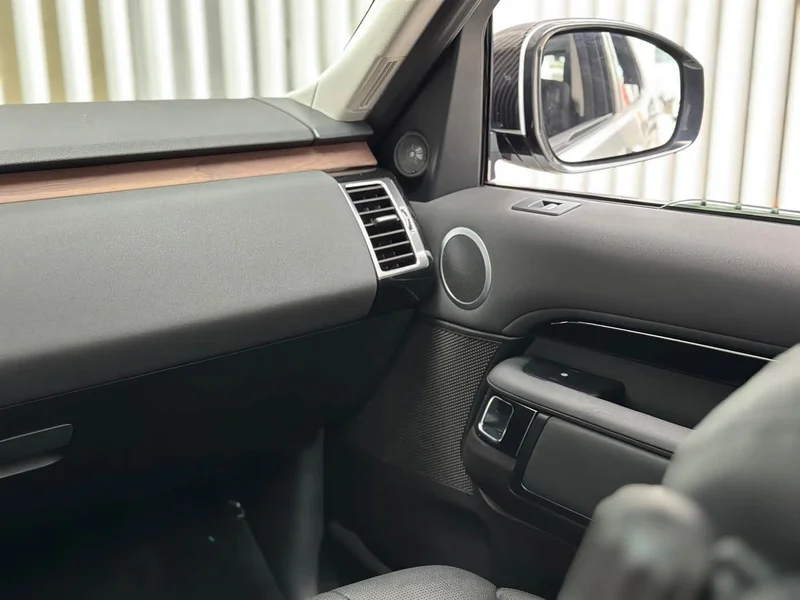 Land Rover Discovery — фото 14
