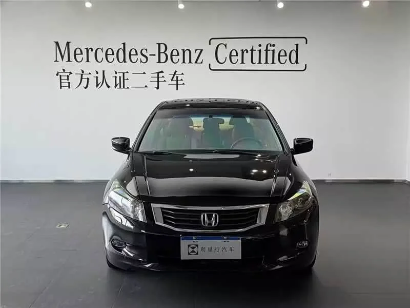Honda Accord — фото 12