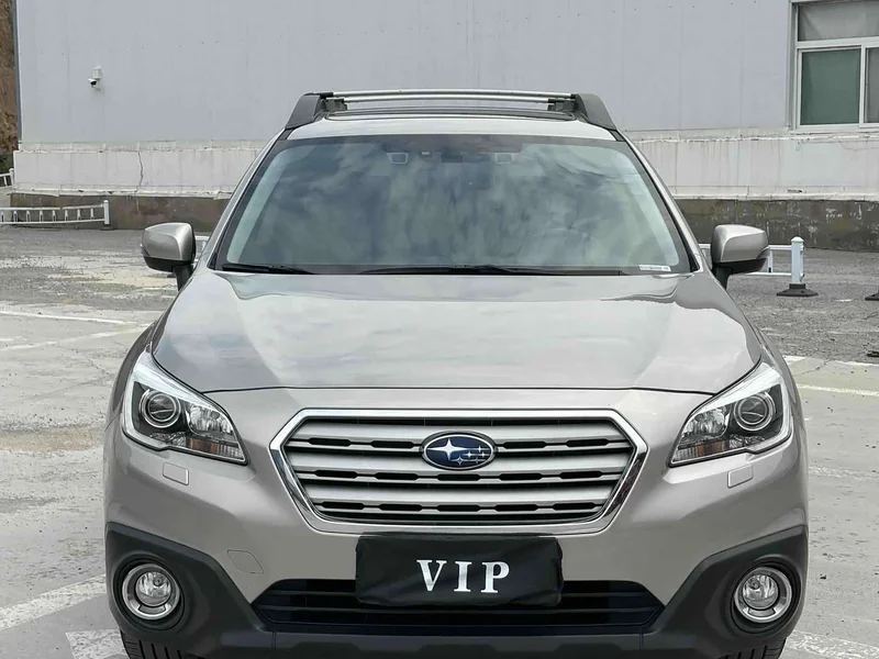 Subaru Outback — фото 2