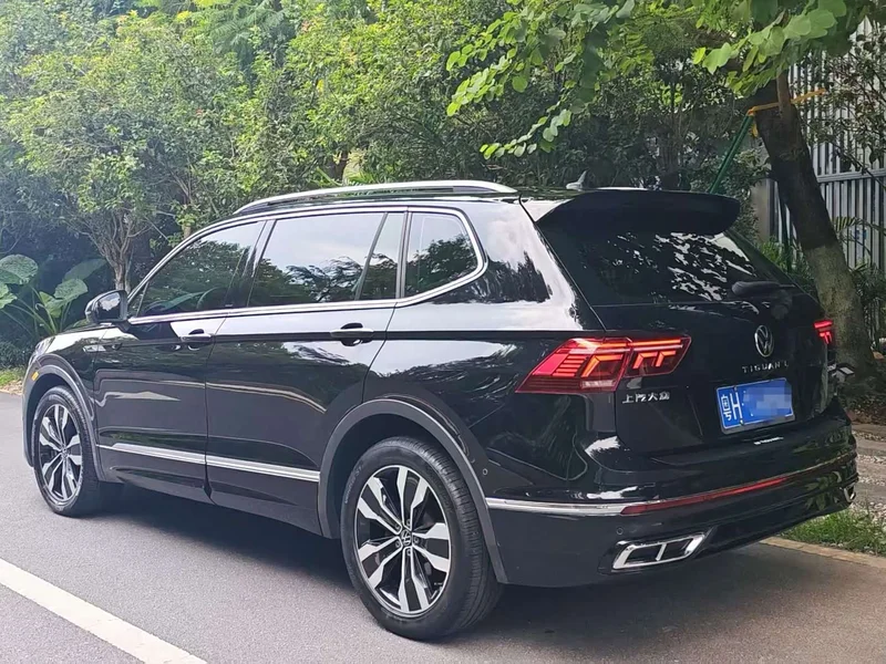 Volkswagen Tiguan L — фото 4