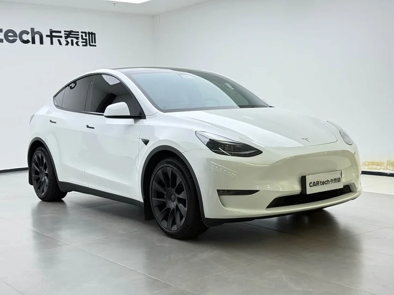 Tesla Model Y — фото 7