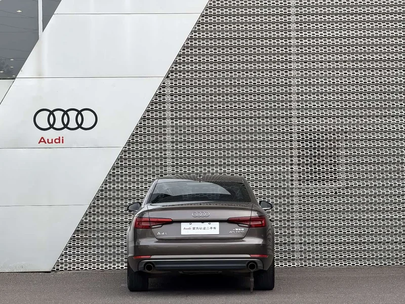 Audi A4L — фото 5