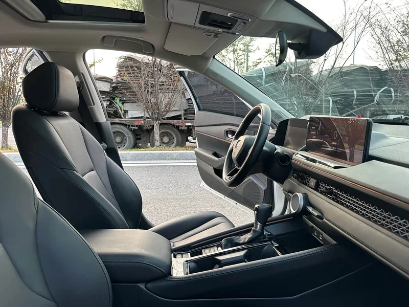 Honda Accord — фото 12