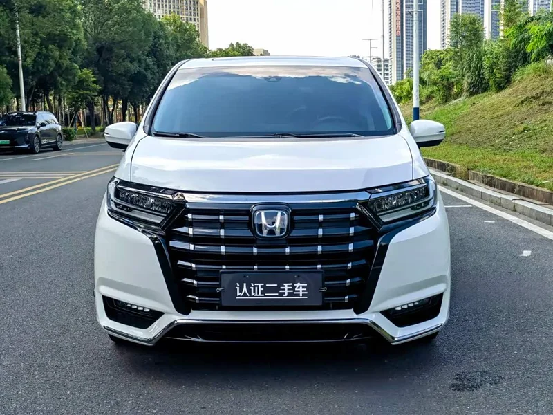 Honda Elysion — фото 2