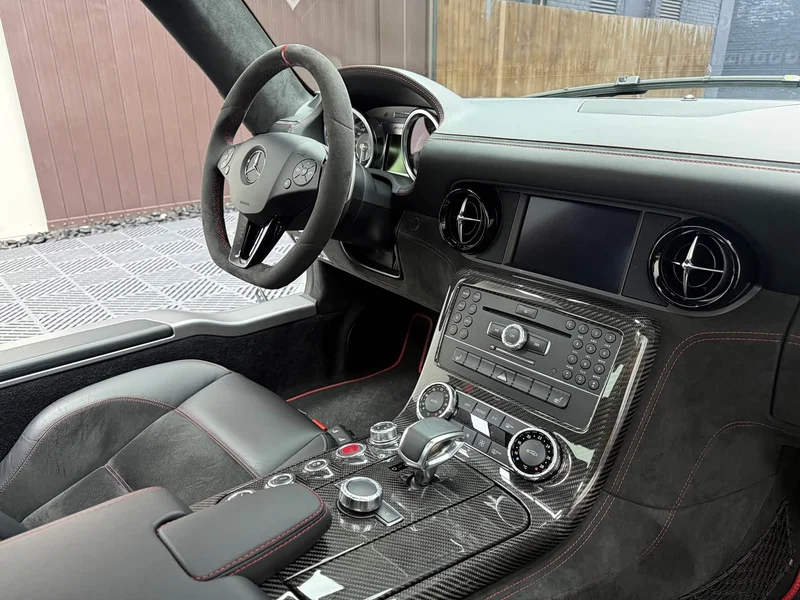 Mercedes-Benz SLS AMG — фото 18