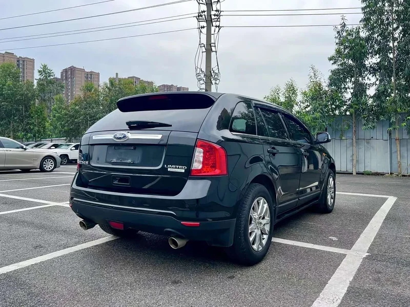 Ford Edge — фото 4