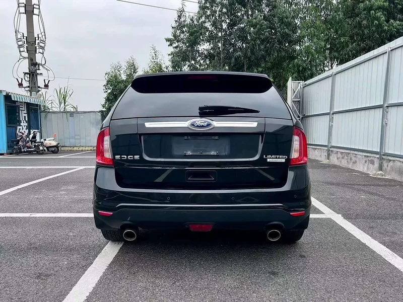 Ford Edge — фото 5