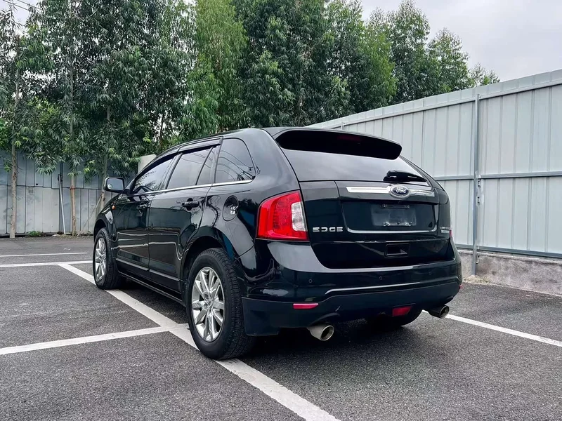 Ford Edge — фото 6