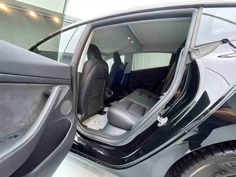 Tesla Model 3 — фото 11
