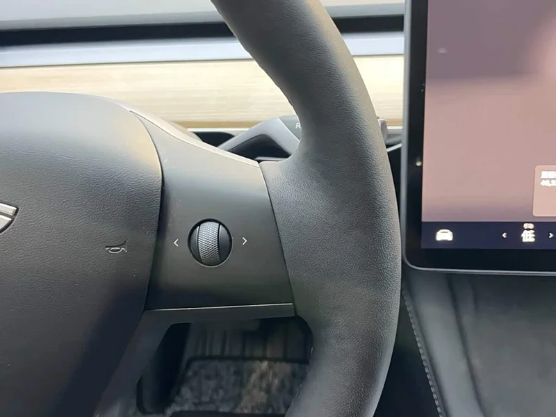 Tesla Model 3 — фото 15
