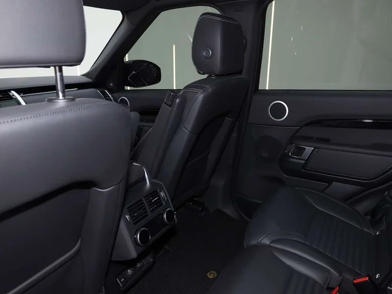 Land Rover Discovery — фото 13