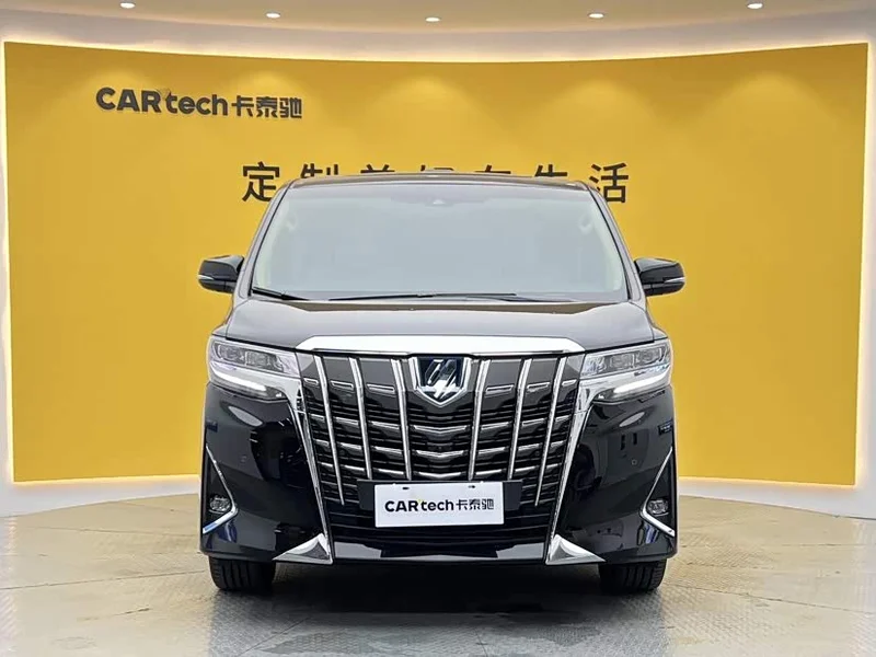 Toyota Alphard — фото 2