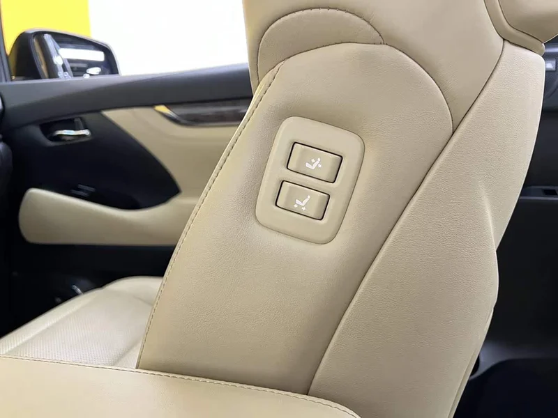 Toyota Alphard — фото 30
