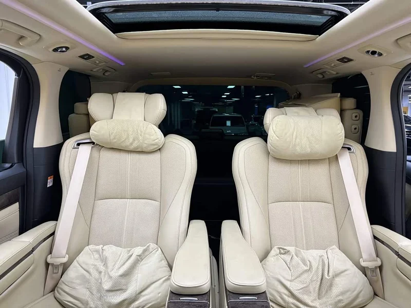 Toyota Alphard — фото 34