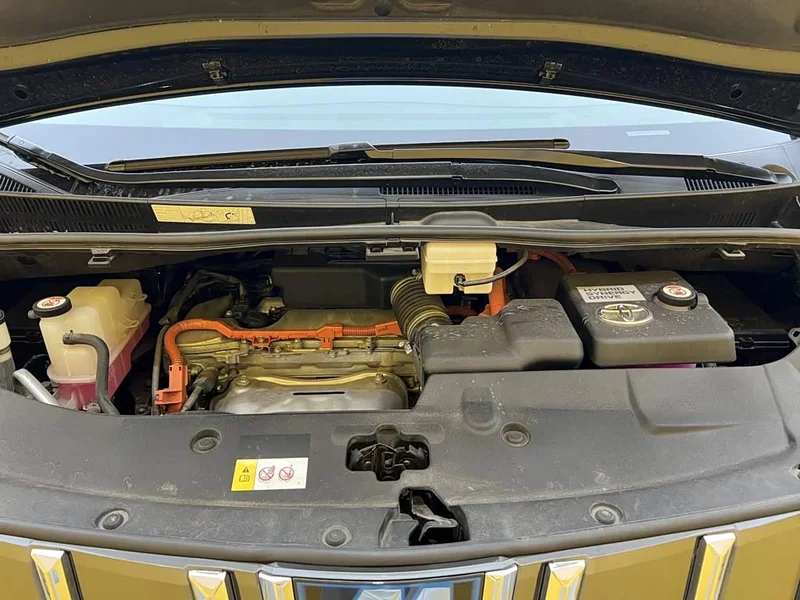 Toyota Alphard — фото 6
