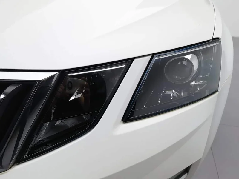 Volkswagen Octavia — фото 7