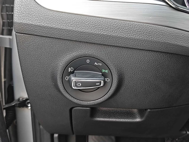 Skoda Superb — фото 11