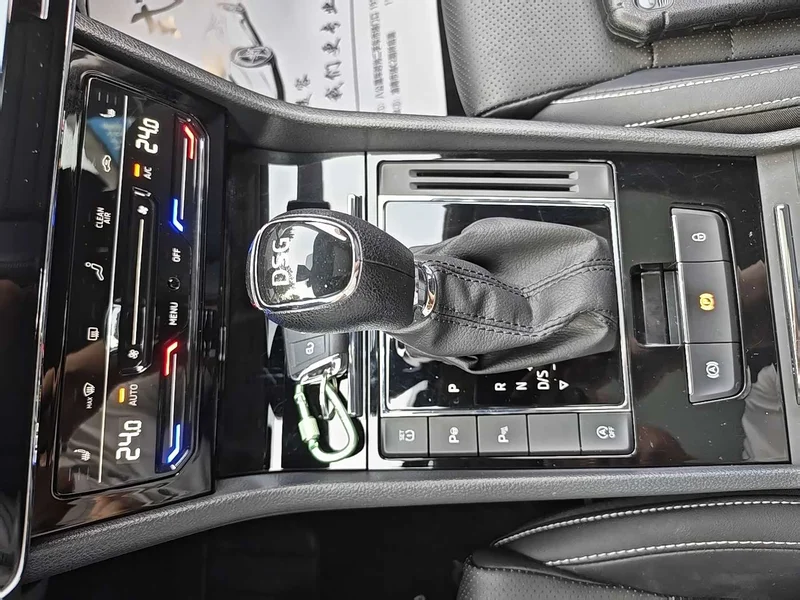 Skoda Superb — фото 17