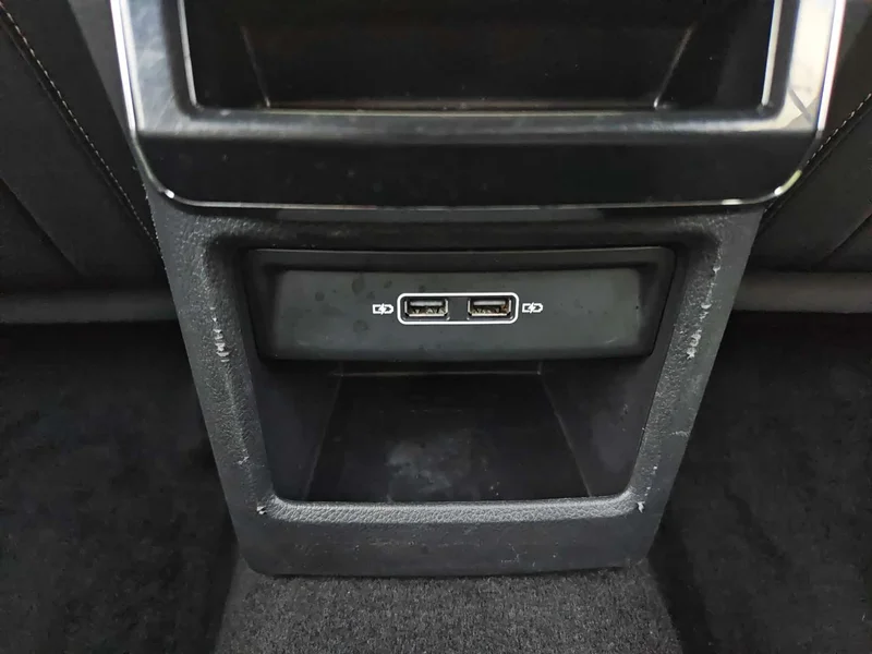 Skoda Superb — фото 19