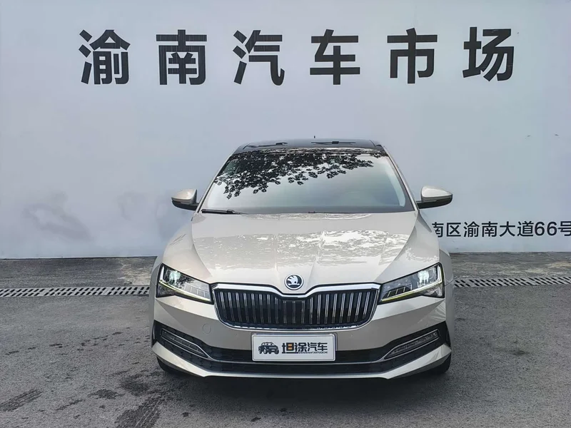 Skoda Superb — фото 2