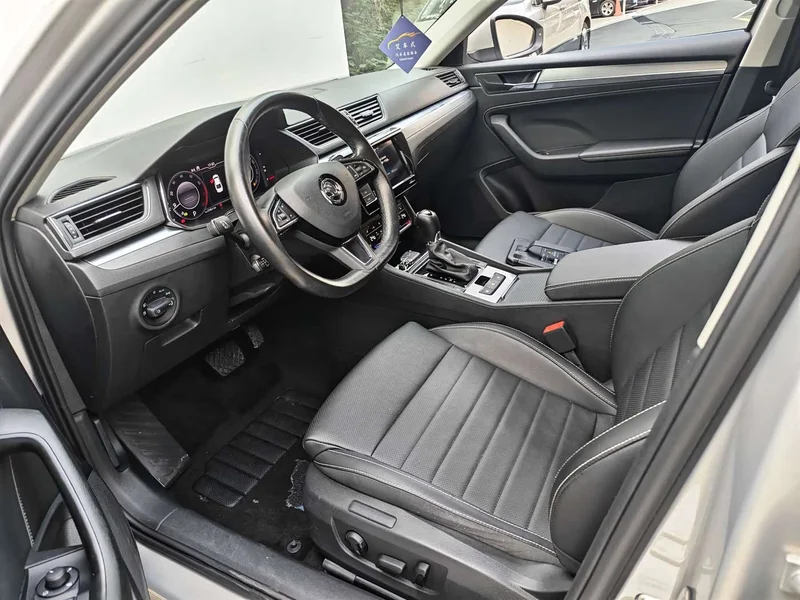 Skoda Superb — фото 4