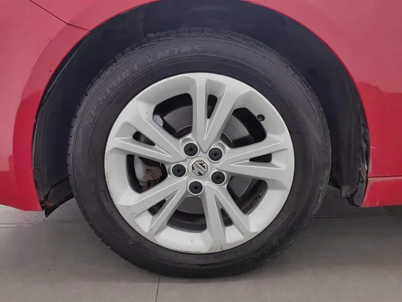 Citroën C3 sedan — фото 17