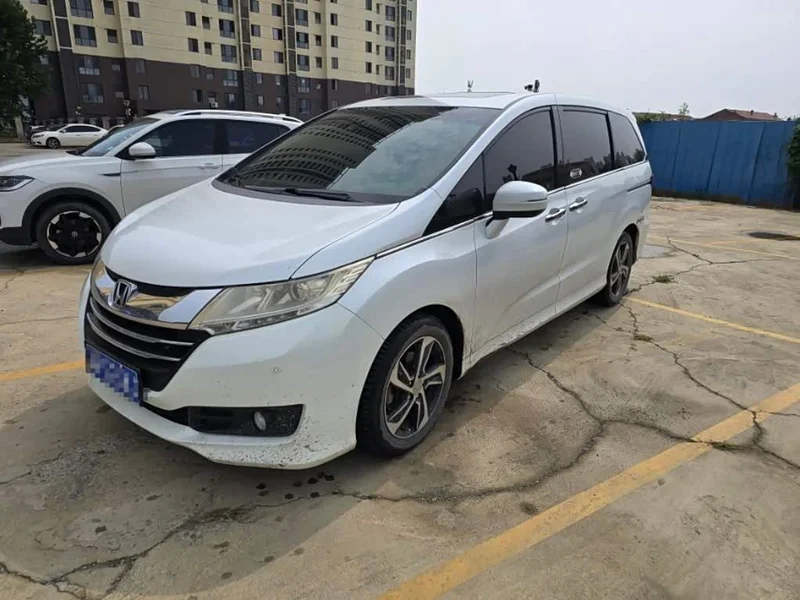 Honda Odyssey — фото 2