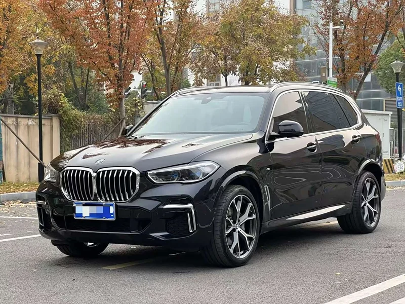 BMW X5 — фото 1